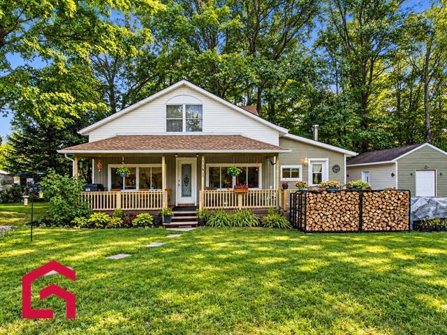 115 1re avenue du Lac-Pinet — photo 1