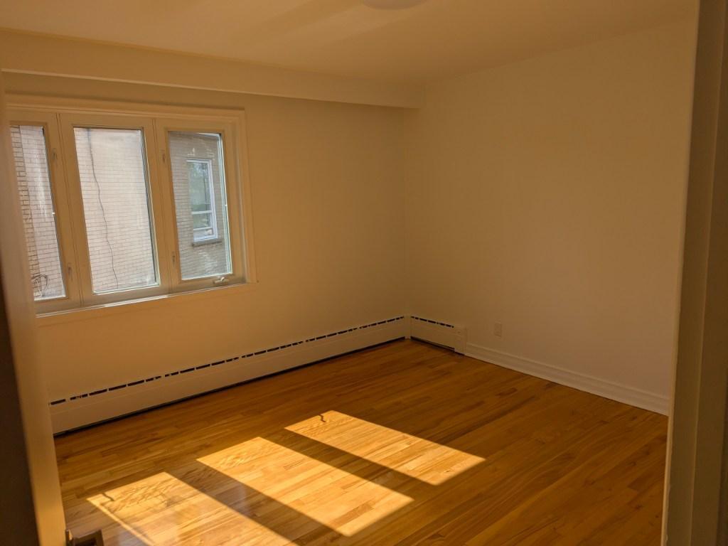 Haut Duplex - 3 chambres - à louer à Lasalle 3