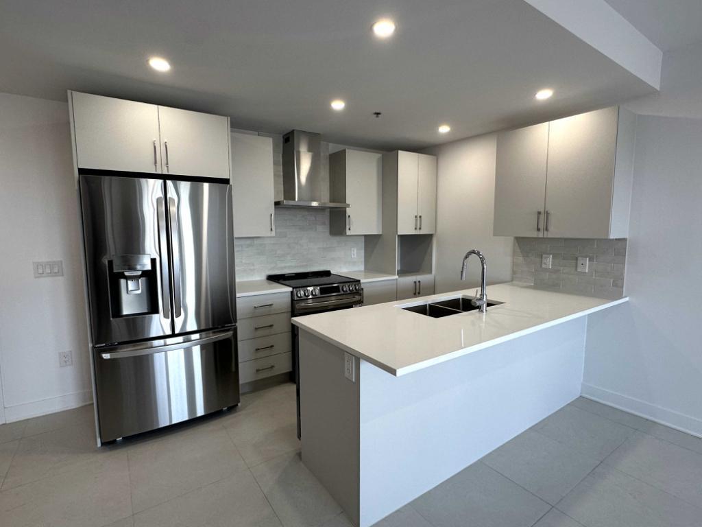 NEW 1-Bedroom Condo for Rent – St-Leonard 2