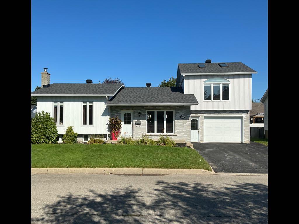 312 Rue Marie-Rose, Salaberry-de-Valleyfield, QC, Canada — photo 1
