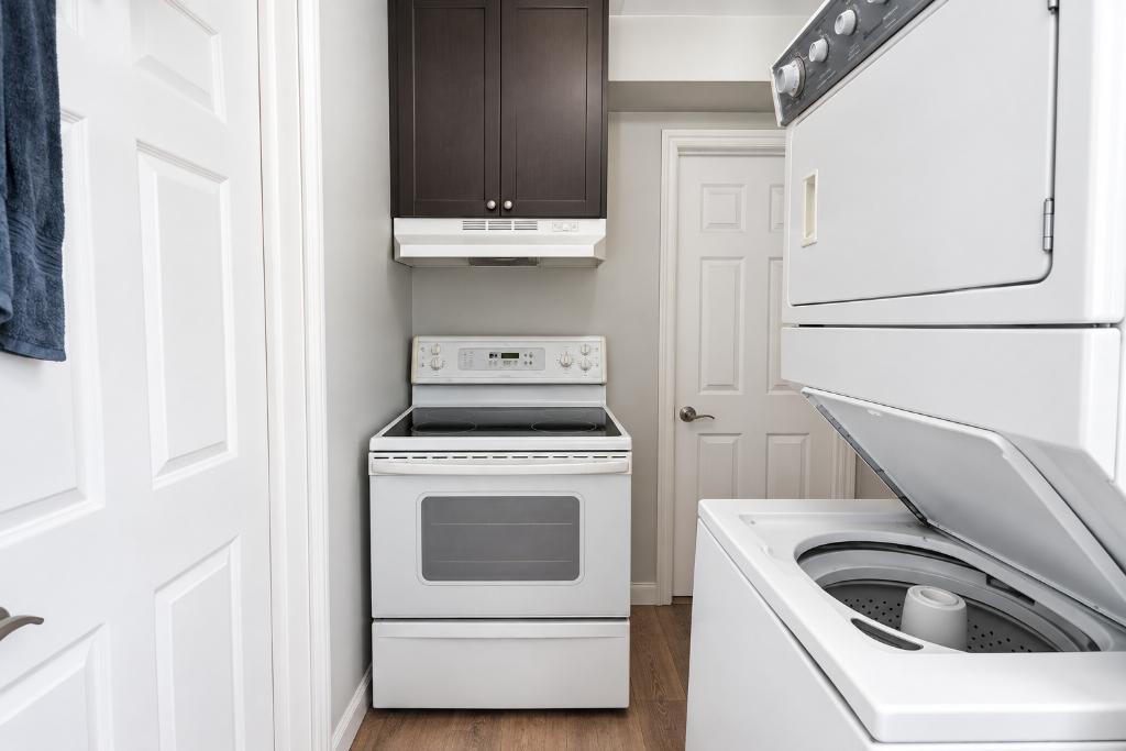 3 1/2 – 1 Chambre – Électros Inclus – Dispo 9 Oct 3