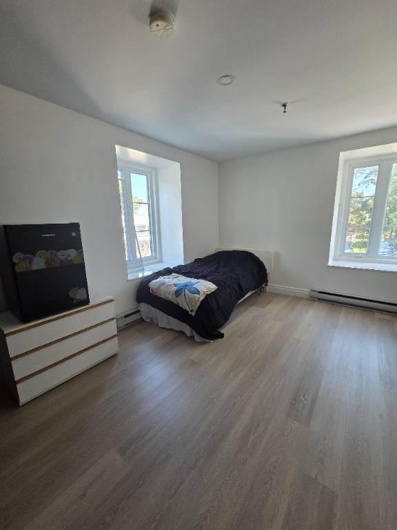 Chambres à louer — 1440 rue des Pionniers, Saint-Nicolas (Lévis)