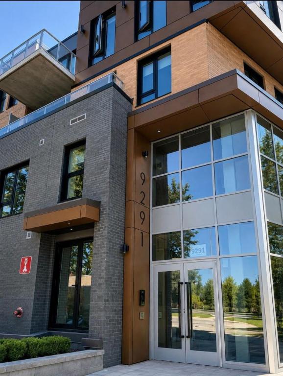 Superbe appartement 4 ½ au bord de l’eau à LaSalle 2