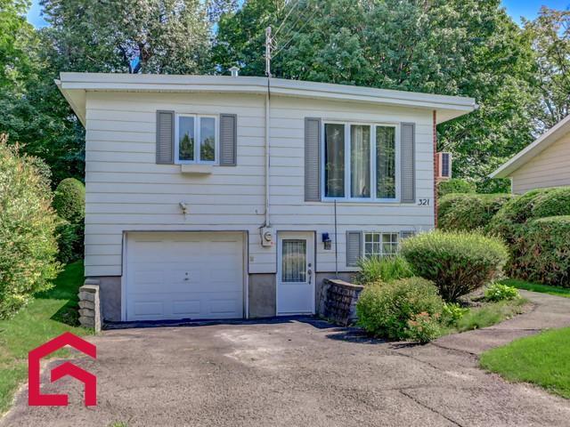 321 14e Avenue — photo 3