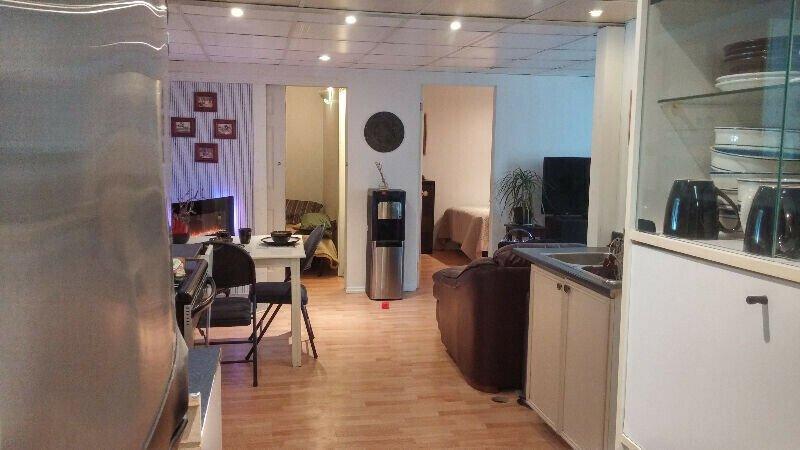 chambres a louer LIBRE 1 NOVEMBRE  lit queen 3