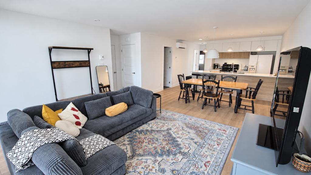5 1/2 au REZ-DE-CHAUSSÉE, NEUF 2025 - Granby - aucun escalier, 3 chambres, animaux acceptés 2