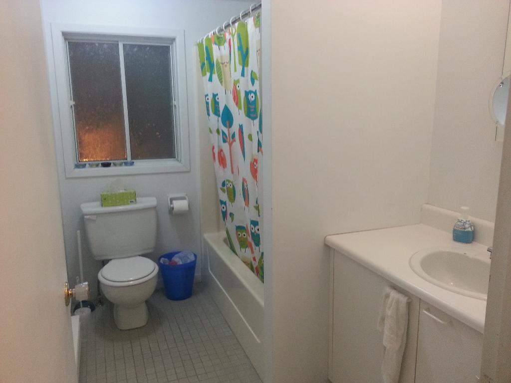 4 1/2 3eme Etage tranquille dans un beau secteur 5