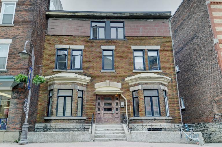 Loft studio entièrement meublé à louer Saint-Jean-Baptiste octobre 2025 4