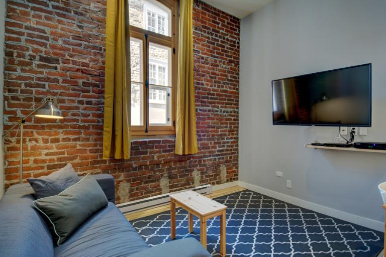 Loft studio entièrement meublé à louer Vieux-Québec janvier 2027 2