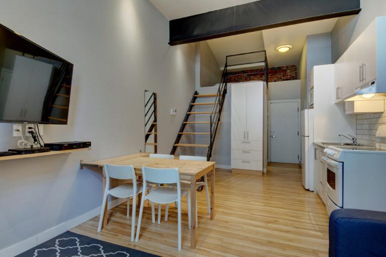 Loft studio entièrement meublé à louer Vieux-Québec janvier 2027 4