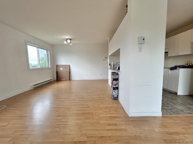 Appartement 5 ½ à louer Montchatel août 2026 4