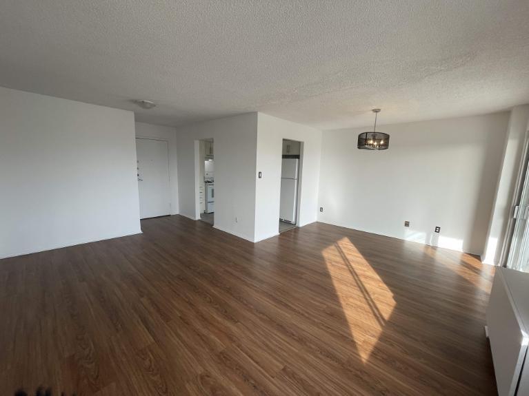 2 CH - 1 SDB - Côte Saint-Luc - $1,600 /mo 4