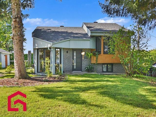 426 27e Avenue — photo 1