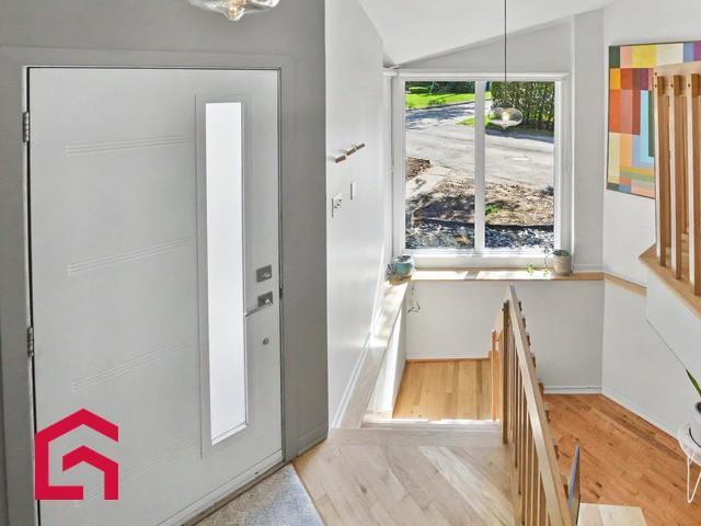 426 27e Avenue — photo 2