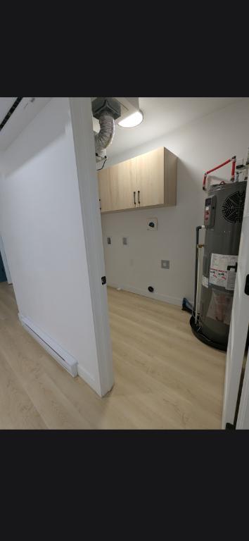 Condo à louer 4 1/2 Cession de bail  ****Un mois gratuit**** 3