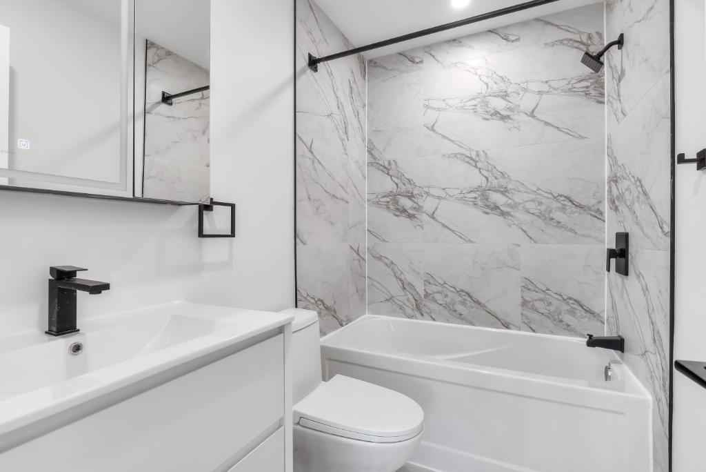 3 1/2 et 4 1/2 Condo style, tout compris, très grand, Pierrefonds 1595$ 5