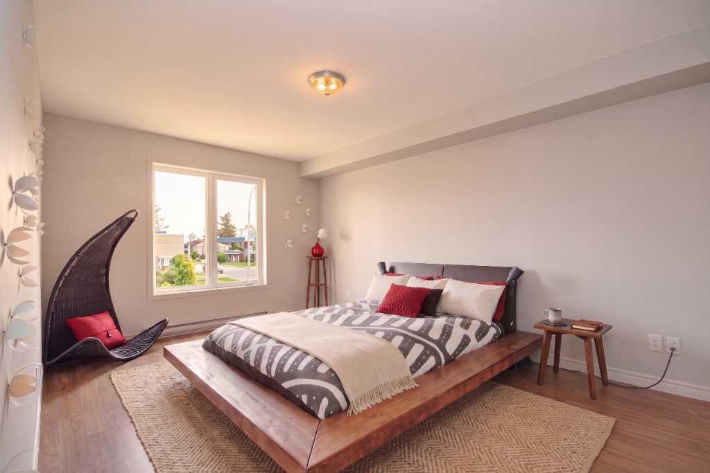 Modern 4 1/2 Brossard Apartment 4