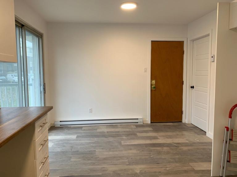 5 1/2 À LOUER - SAINT-EUSTACHE-APPARTEMENT À LOUER 3