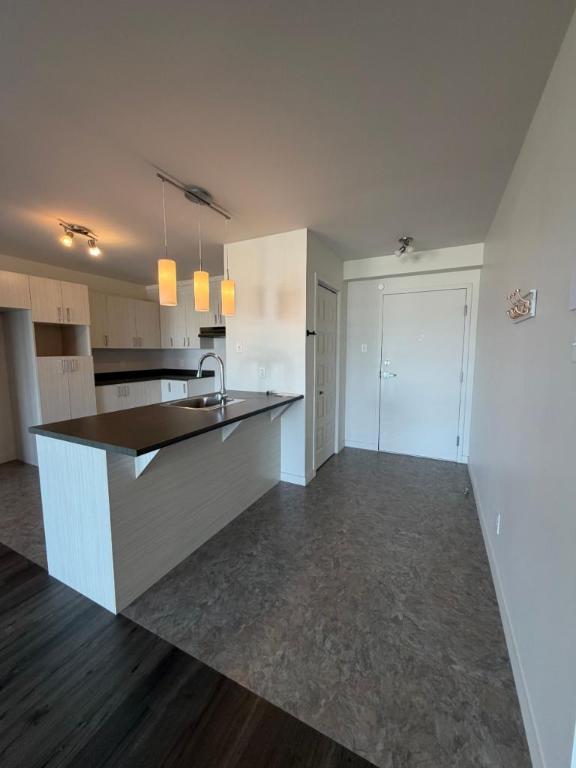 2 CH - 1 SDB - Lévis - $1,250 /mo 2