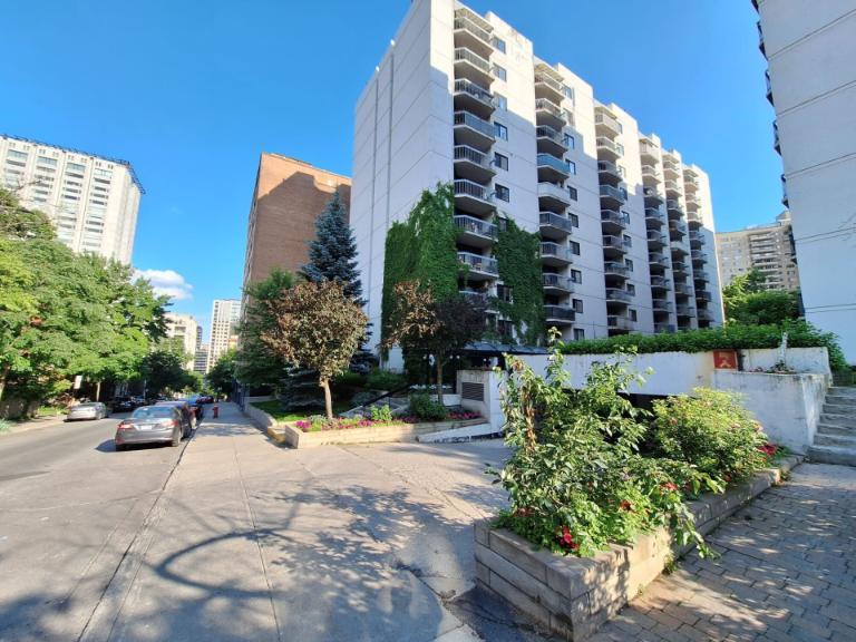 3 1/2 - Montréal (Ville-Marie (Centre-ville)) - 1 375 $/mois 3