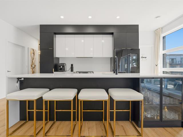 445, App. 310 — photo 1
