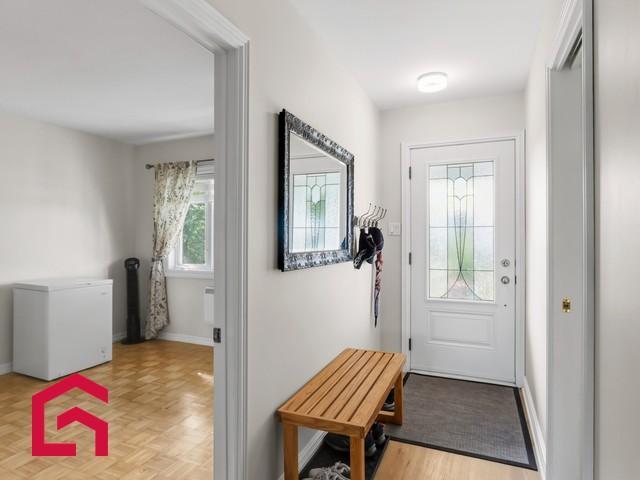 925 Ch. de la Haute-Rivière — photo 3