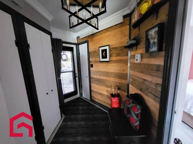 2308, App. 318 — photo 3