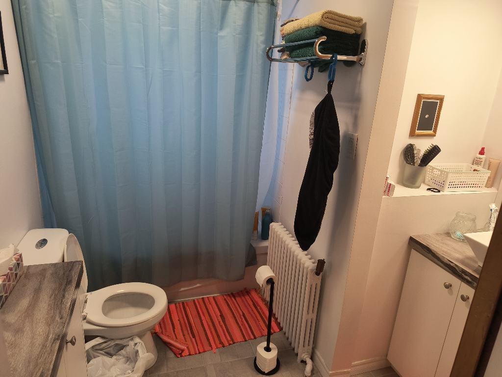 🏠 **5½ À LOUER – SHAWINIGAN-SUD – DUPLEX – CHAUFFÉ – 1 200 $/MOIS** 3