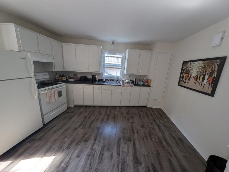 3 CH - 1 SDB - Québec - $1,327 /mo 4