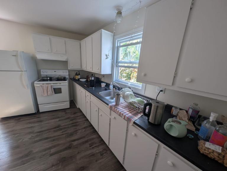 3 CH - 1 SDB - Québec - $1,327 /mo 5