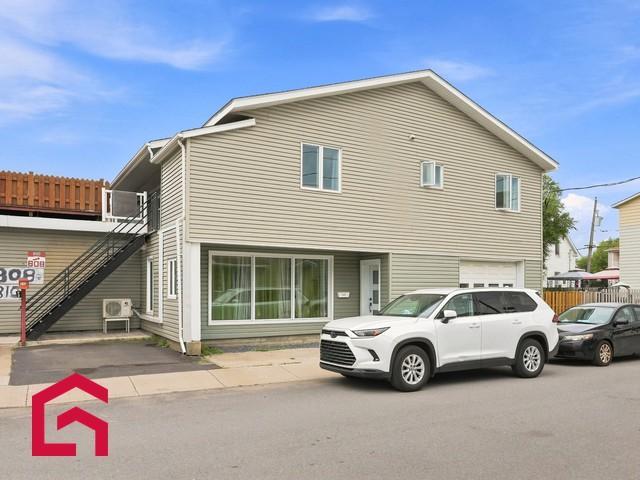 401 403 Rue McCarthy — photo 3