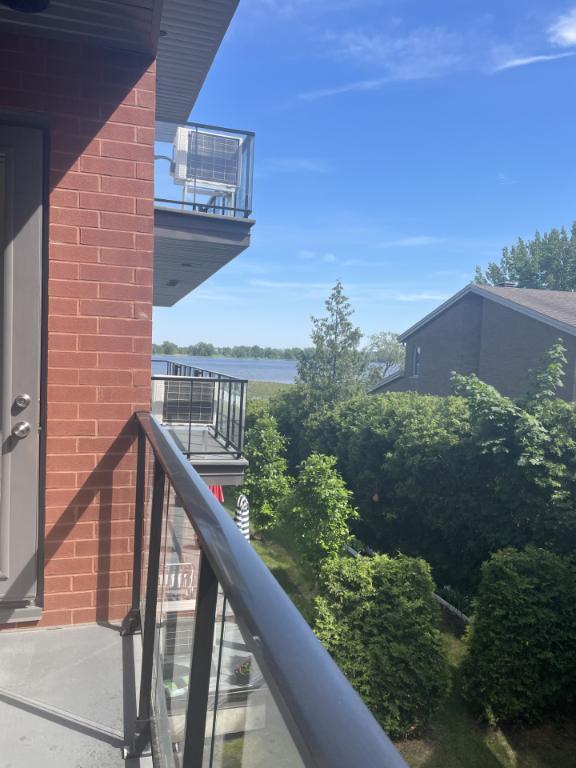 Condo 4 1/2 à louer 4