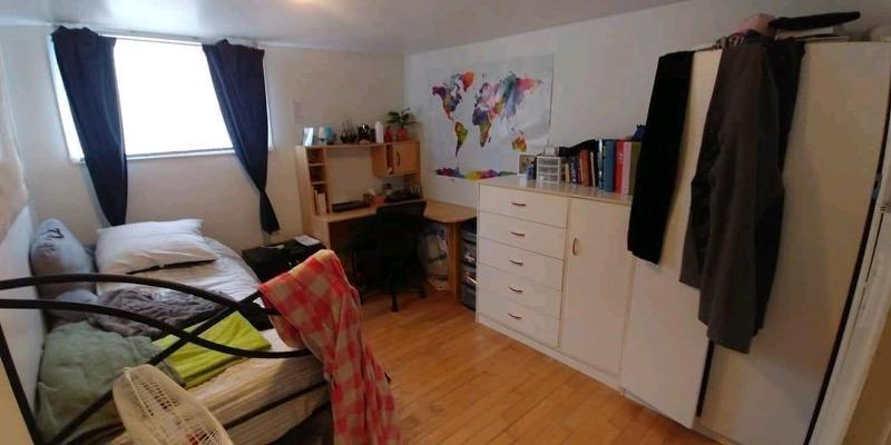 Près Cégep Garneau et Université pour étudiant(e) seulement immeuble non fumeur, aucun animal permis, dans appartement au rc maison privée, 560.$