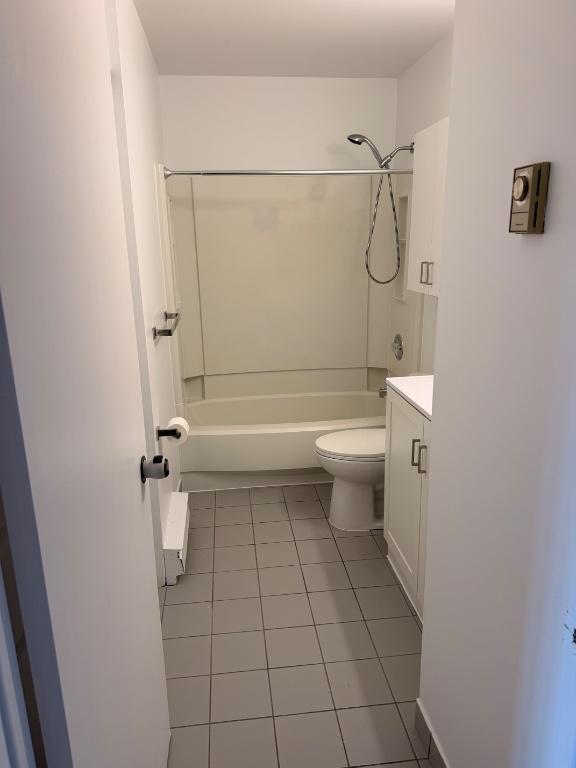 4 ½ à louer à Anjou secteur tranquille - 1380$ 3