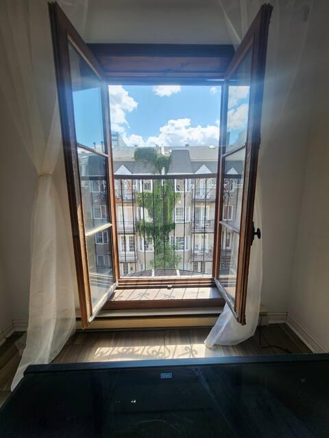 Chambre à louer, meublée ou non, tout inclus | Room for rent, furnished or unfurnished, all-inclusive 899 $/mois meublée · 799 $/mois non meublée 4