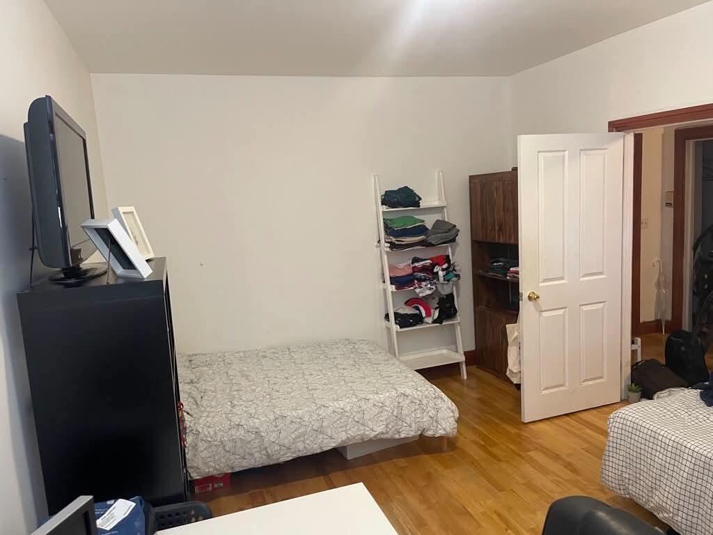 Chambre dans 6½ sur le Plateau avec colocs sympas (639) 2