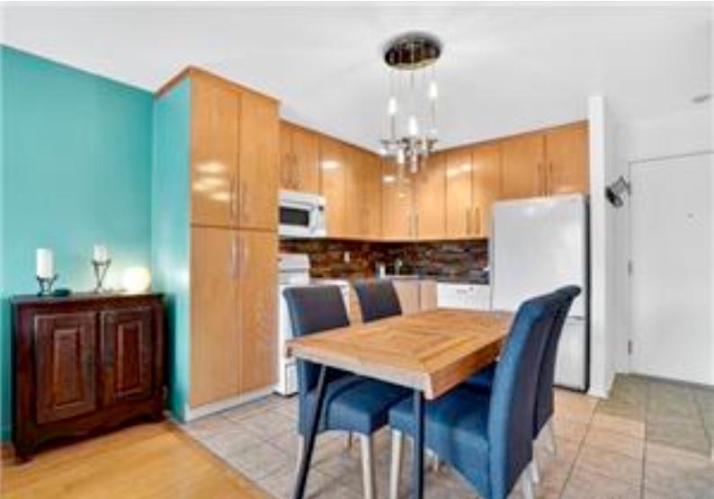 🔥 3½ SEMI-MEUBLÉ – PISCINE CHAUFFÉE + GYM + SAUNA + STATIONNEMENT – 1 300 $ 3
