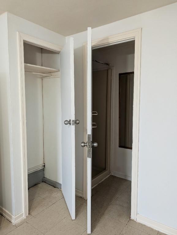 🏠 2½ à louer – 32-2, rue City, Granby 3