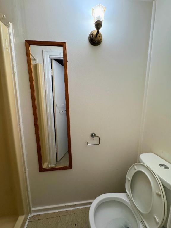 🏠 2½ à louer – 32-2, rue City, Granby 4