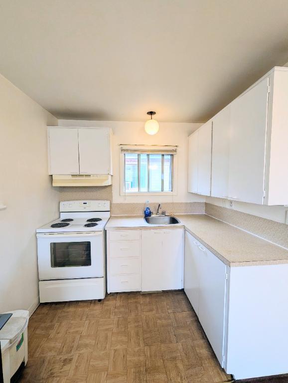 🏠 3½ à louer – 30, rue City, Granby 3