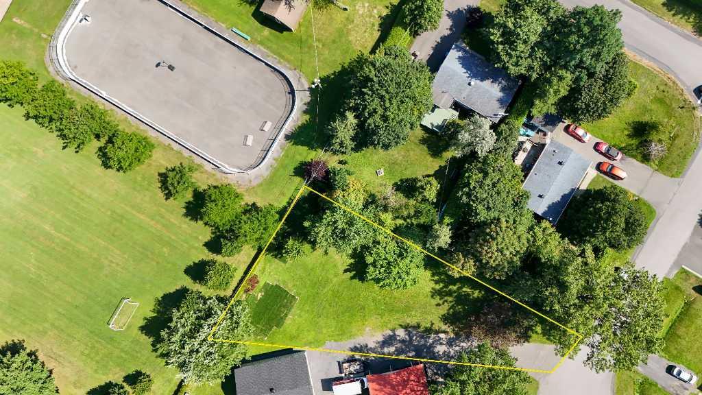 115 Rue Boutin, Saint-Jean-sur-Richelieu, QC, Canada — photo 3