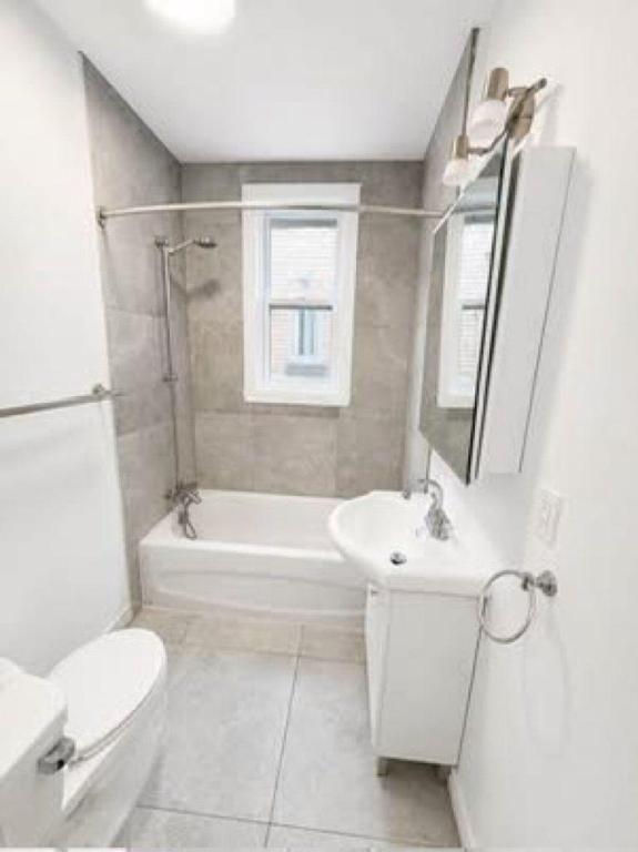 2 CH - 1 SDB - Montréal - $1,325 /mo 3