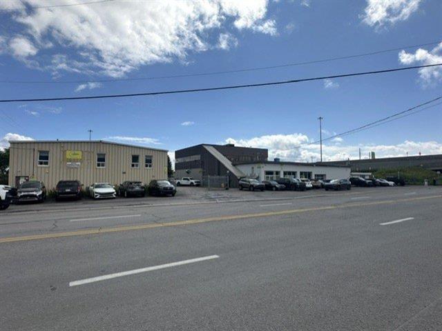 4500 4510 Boul. Ste-Anne — photo 1
