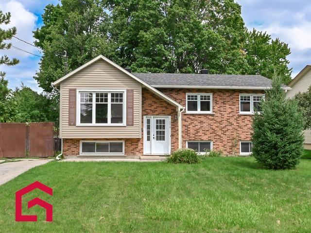 379 18e Avenue — photo 1