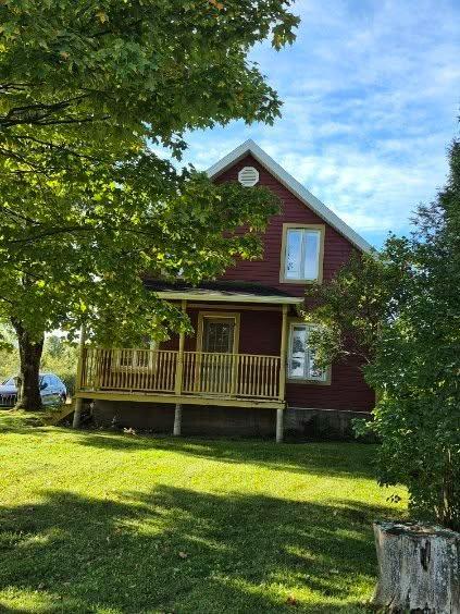 28 Chemin de la Diligence, Shefford, QC, Canada — photo 1