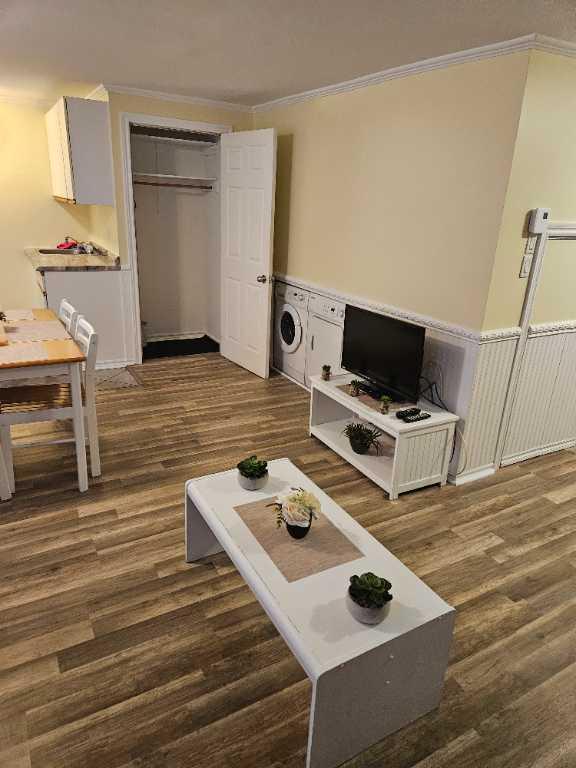 BACHELEUR À LOUER À SAINT-AGATHE-DES-MONTS, 2½ PRÈS DE TOUT LES SERVICES. 2