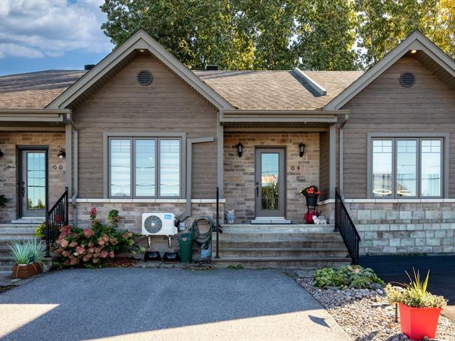 64 62e Avenue — photo 1
