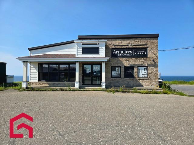 850 Av. du Phare E. — photo 1