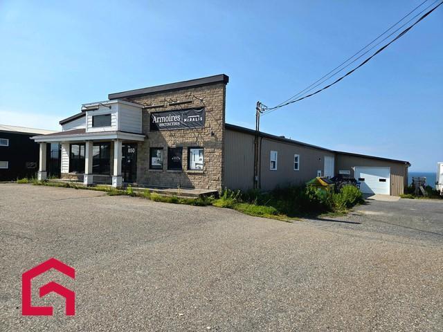 850 Av. du Phare E. — photo 2
