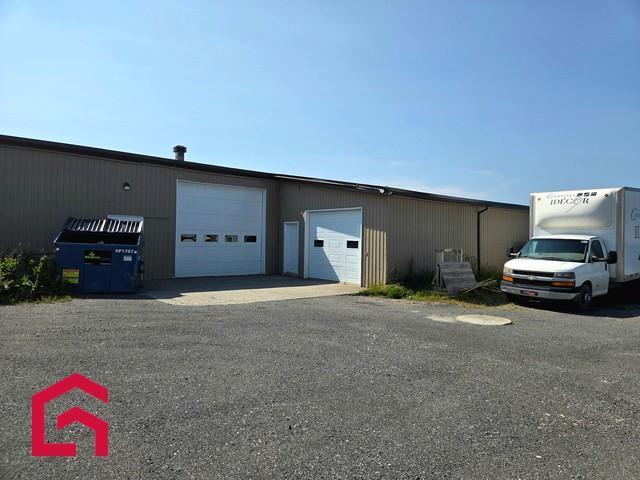 850 Av. du Phare E. — photo 3